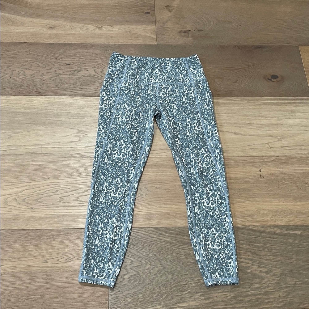 Varley Animal Print Leggings Size Small